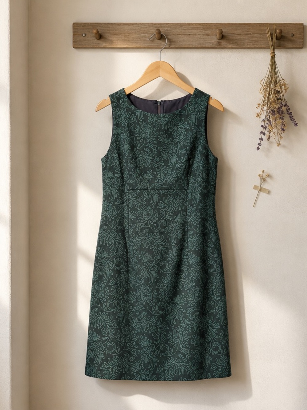 Carole Little Sleeveless Dark Green Floral Sheath Dress